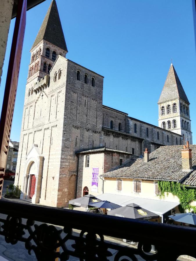 La Maison De Marion Tournus Bagian luar foto